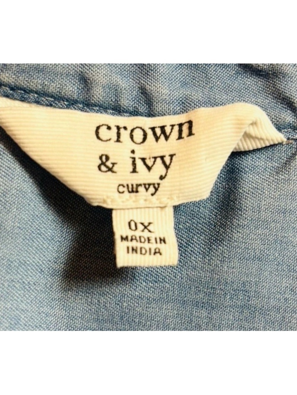 Crown & Ivy Curvy Plus Women's Sleeveless Chambray Denim Top Size 0X Classic - Picture 4 of 9